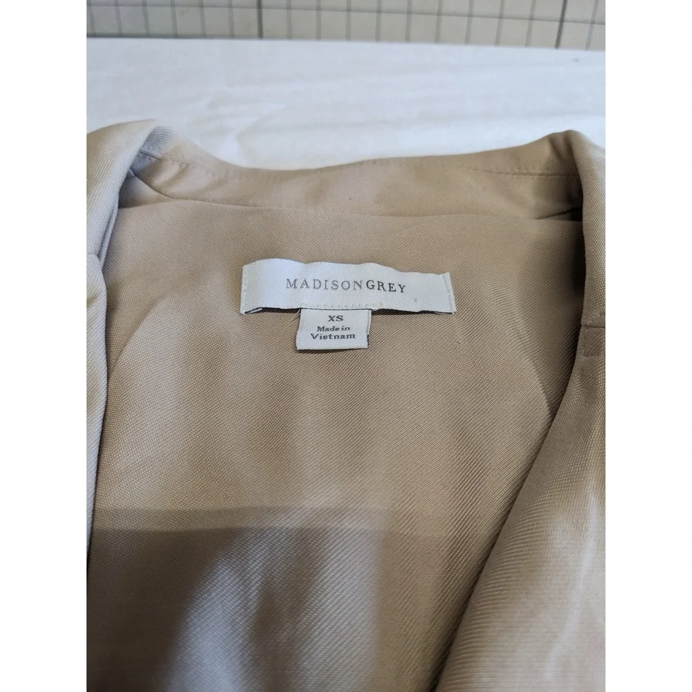 Madison Grey XS‎ Tan Utility Jacket Tie Waist 3/4 Sleeve Rayon Twill Womens